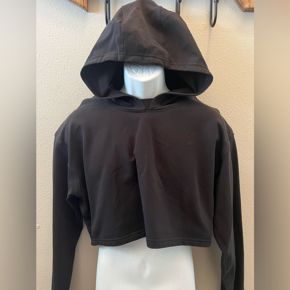 Lulu Lemon cropped hoodie